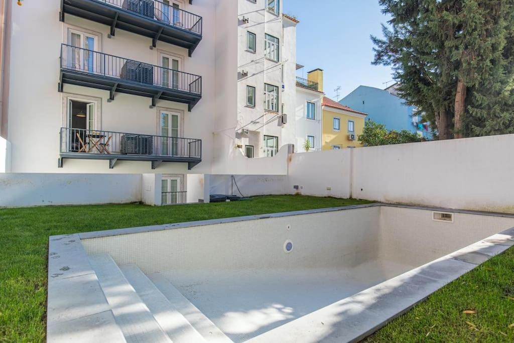 Lapa Garden With Swimming Pool Apartamento Lisboa